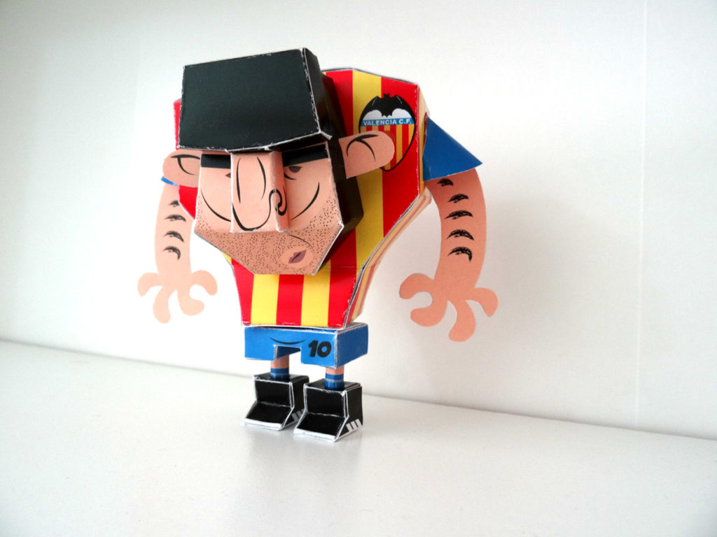 Paper Toy of Mario Kempes